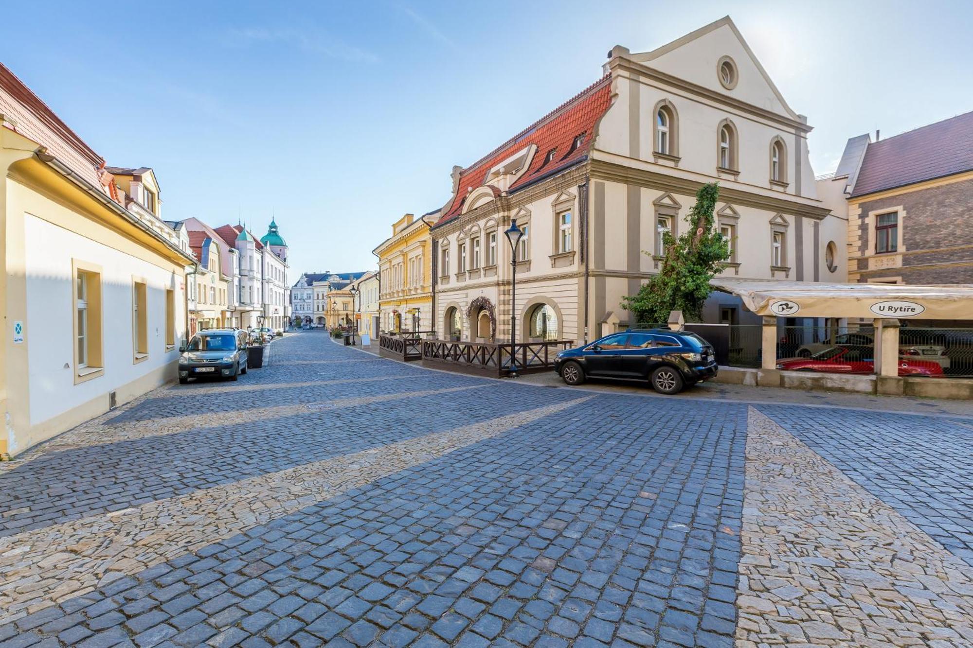 Hotel U Rytíře Mělník Exterior foto
